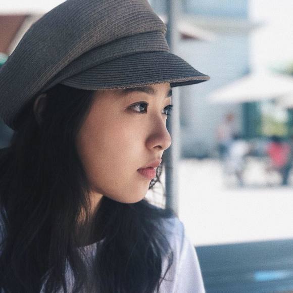 Meet your Posher, Allison - Picture 1 of 1